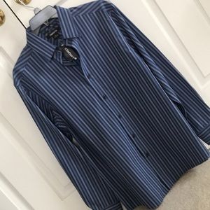 Men’s small dress shirt never worn